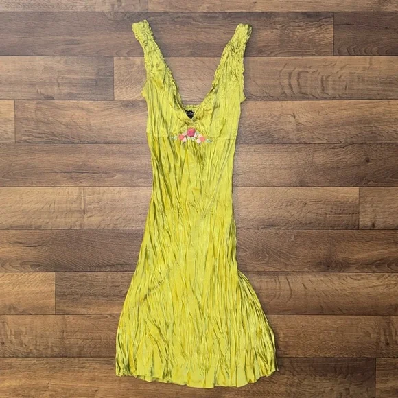 Betsey Johnson | Dresses | Betsey Johnson New York Size 4 0 Silk Floral  Appliqu Dress Crinkled Pleated | Poshmark